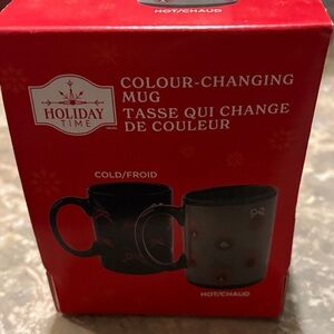 Holiday Time Red and Black Color-Changing Mug